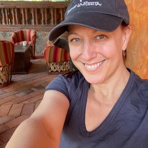 Meet your Posher, Lia